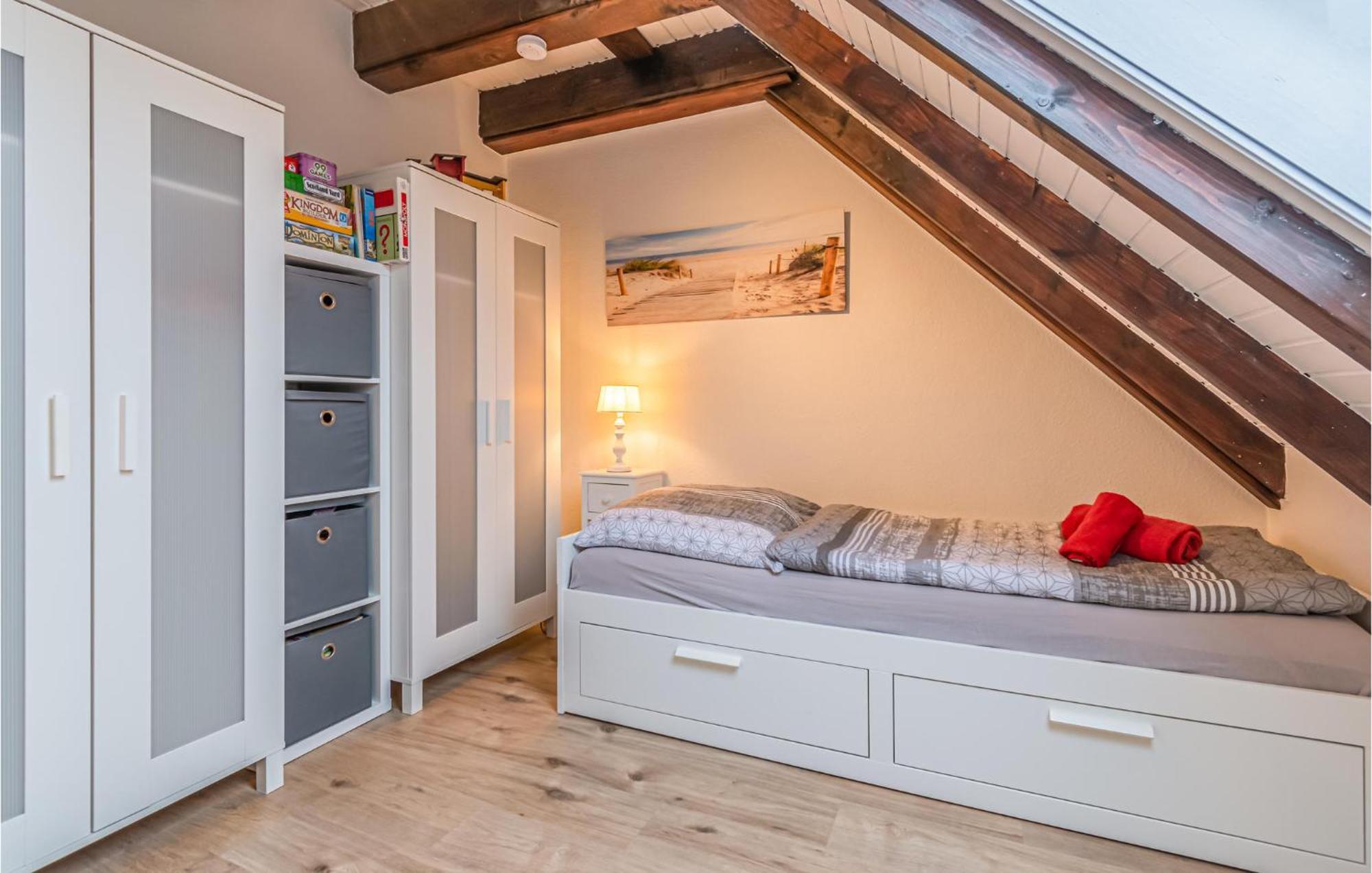 Cozy Apartment In Friedrichskoog With Kitchen ภายนอก รูปภาพ