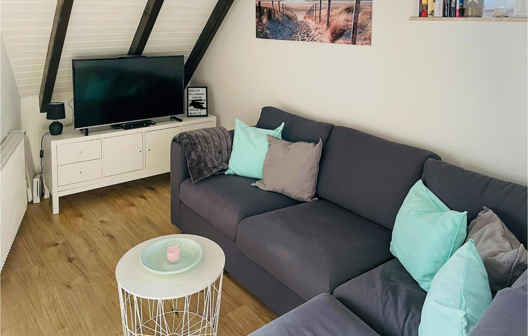 Cozy Apartment In Friedrichskoog With Kitchen ภายนอก รูปภาพ